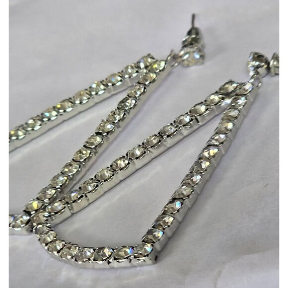 Triangle Drop Earrings – Elegant Rhinestone Sparkle - Picture 9 of 12